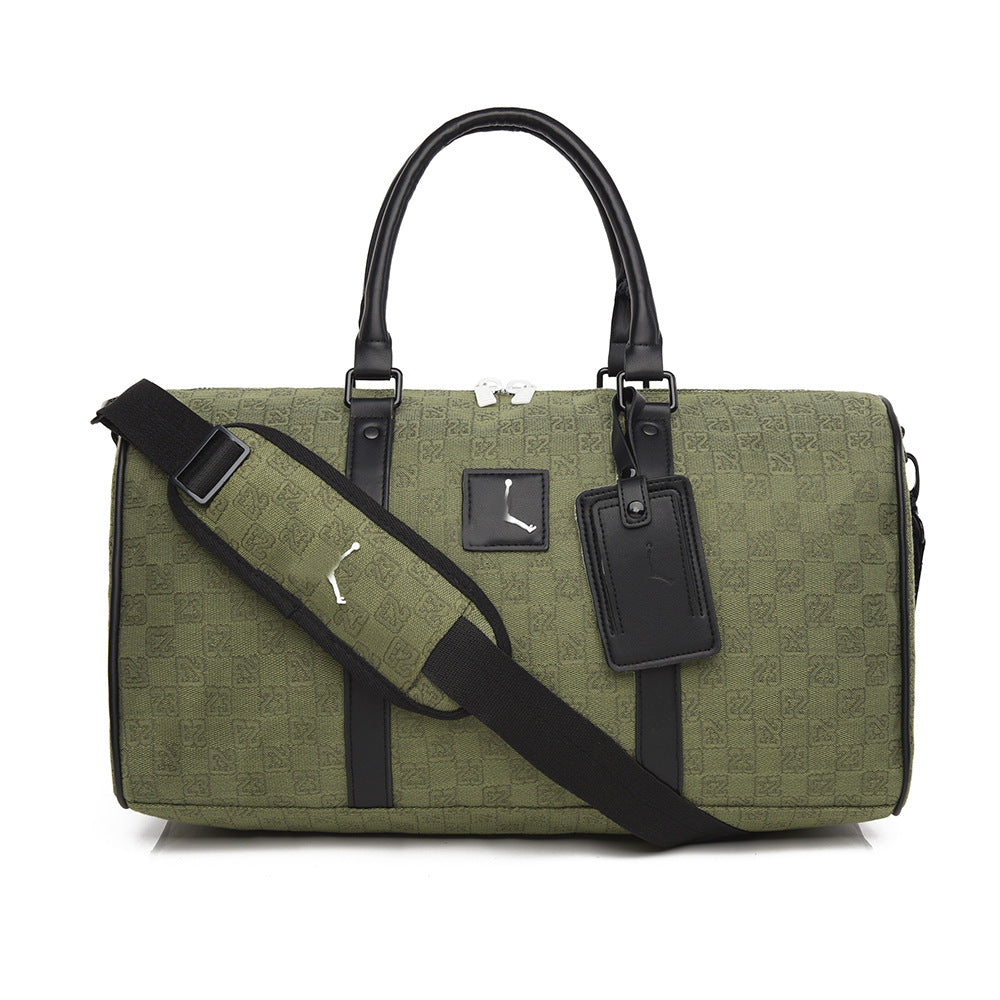 Compact and large-capacity travel bag