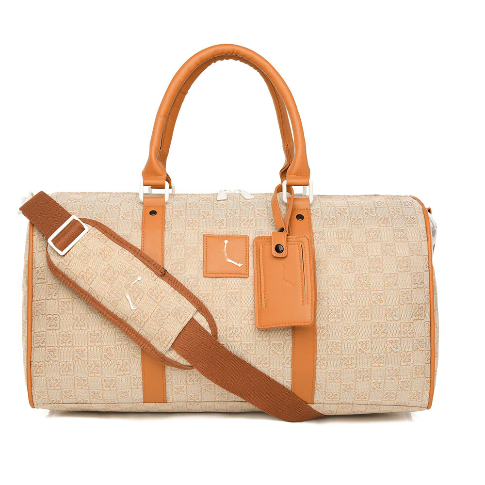 Compact and large-capacity travel bag